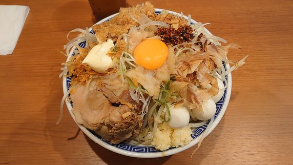 「特製汁なし 並 1000円」@びんびん豚 坂戸店の写真