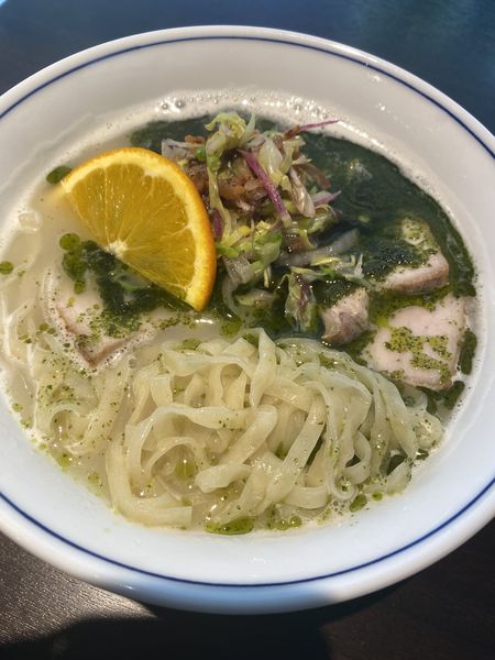 「4月限定春キャベツの貝出汁らぁめん　1500」@麺屋 彩音 ~Sign~の写真