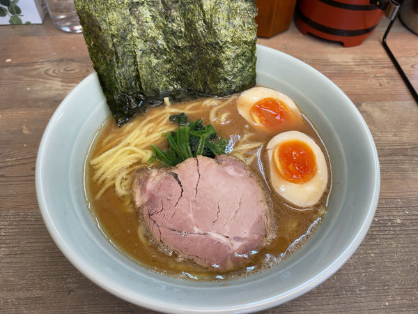「味玉ラーメン」@横浜らーめん 渡来武の写真
