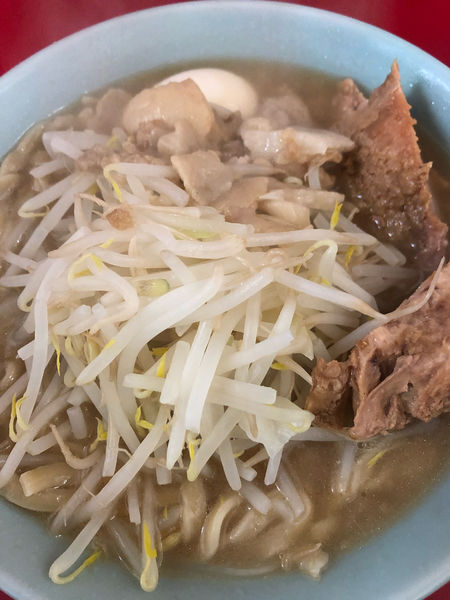 「小ラーメン ヤサイ少なめアブラ」@ラーメン二郎 新宿歌舞伎町店の写真