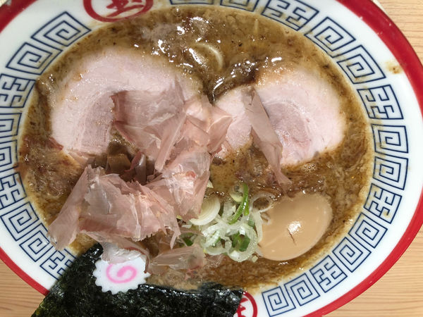 「特製煮干しそば」@東京煮干し らーめん 玉 東京駅店の写真