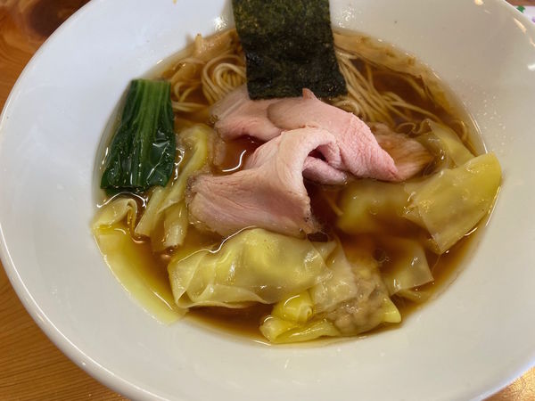 「ワンタン鶏そば：950円」@麺屋BISQの写真