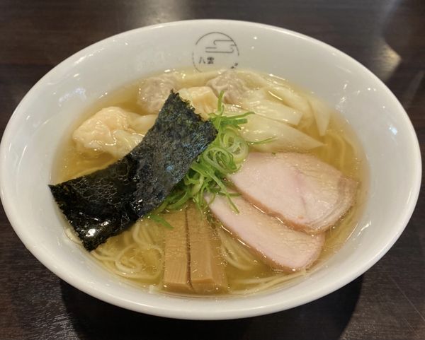 「特製ワンタン麺白だしハーフ」@八雲の写真
