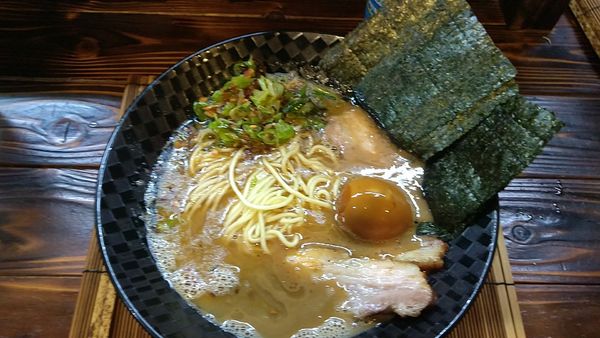 「濱豚骨ラーメン800円」@和歌山家の写真