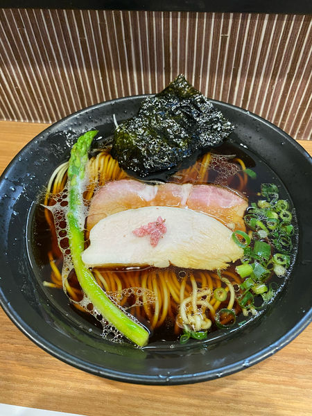 「鶏淡麗醤油らぁ麺」@らぁ麺 鬼滅の桜の写真