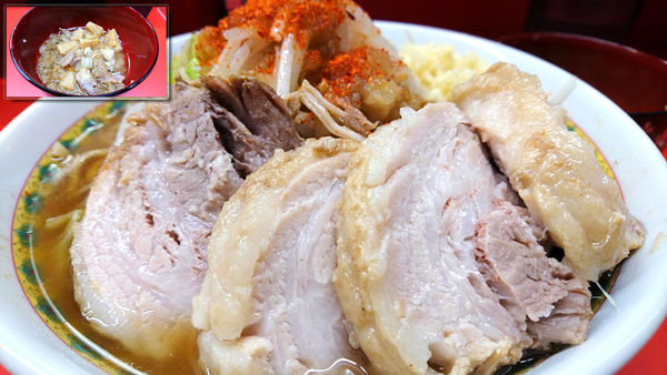 「【昼】 小ブタ+肉かすアブラinメンマ」@ハナイロモ麺 吉祥寺本店の写真