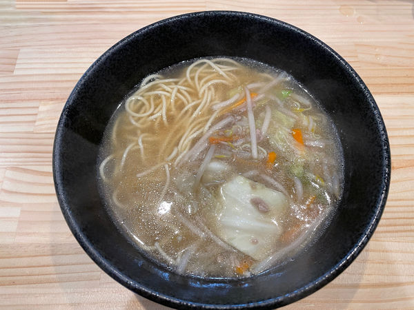 「タンメン780円」@濃厚野菜タンメン 牛塩BASEの写真