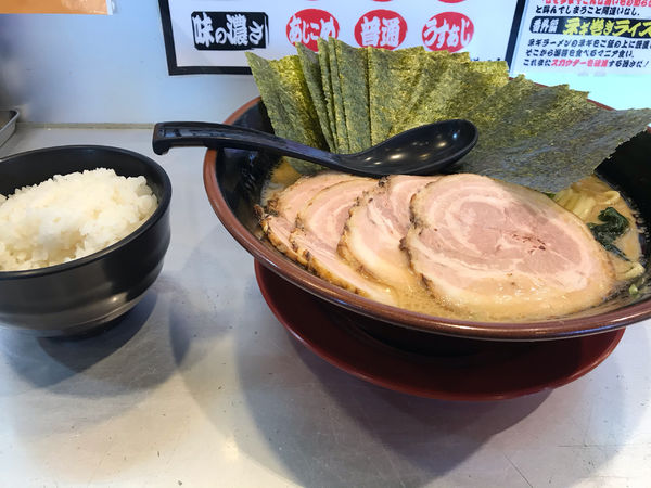 「チャーシュー麺特盛海苔増し」@横浜家系ラーメン北習家の写真