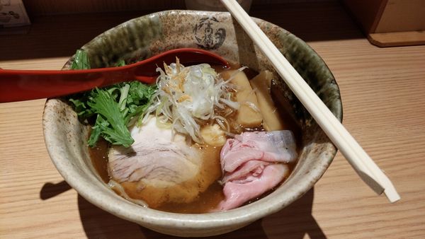 「焼きあご塩らーめん」@焼きあご塩らー麺 たかはし アトレ川崎店の写真