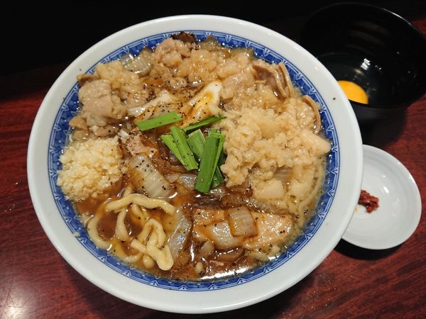 「スタミナ中華 ＋ 国産牛モツ6個 ＋ 生卵1個」@中華そば たた味の写真