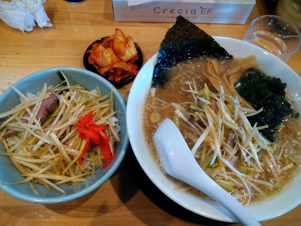 「ネギラーメン930円+ネギ丼290円+無料キムチ」@ラーメンショップ椿 大玉店の写真