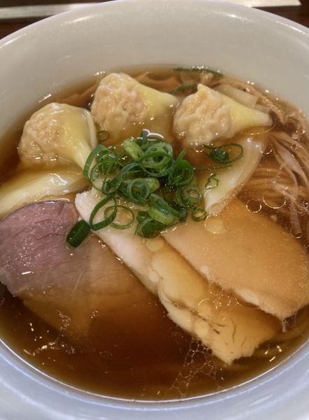 「特製醤油らぁ麺」@麺や維新の写真