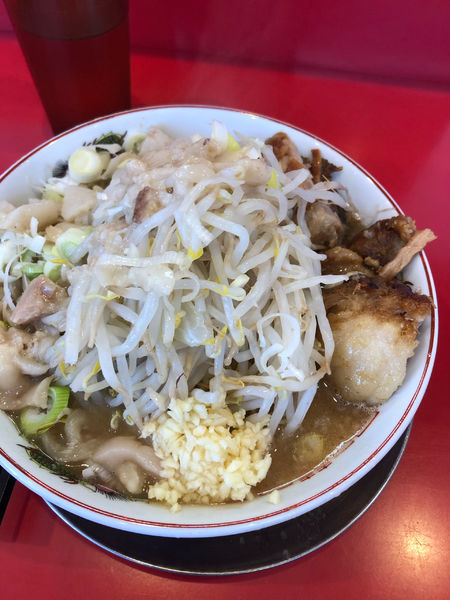 「ラーメン大　800円　全マシ豚」@ジャンプの写真