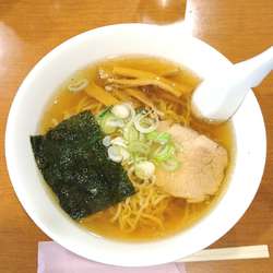 ラーメン 700円