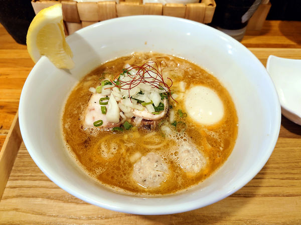 「特製鶏白湯そば」@中華蕎麦 はざまの写真