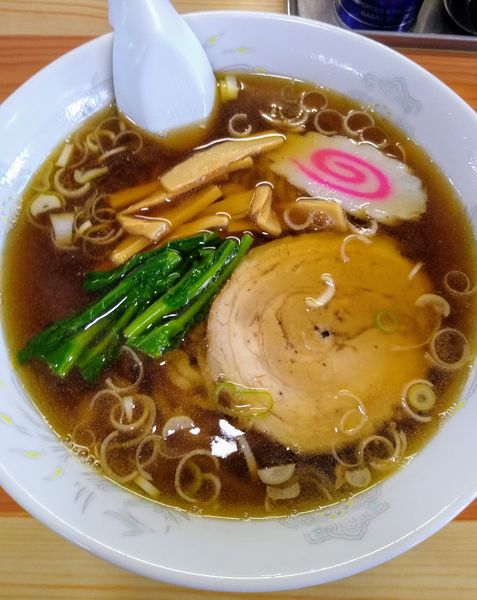 「ラーメン 700円 半チャーハン 400円」@しみず屋の写真