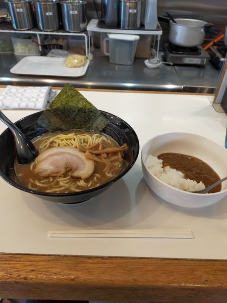 「裏豚骨＆ハーフカレー」@麺匠 風流の写真