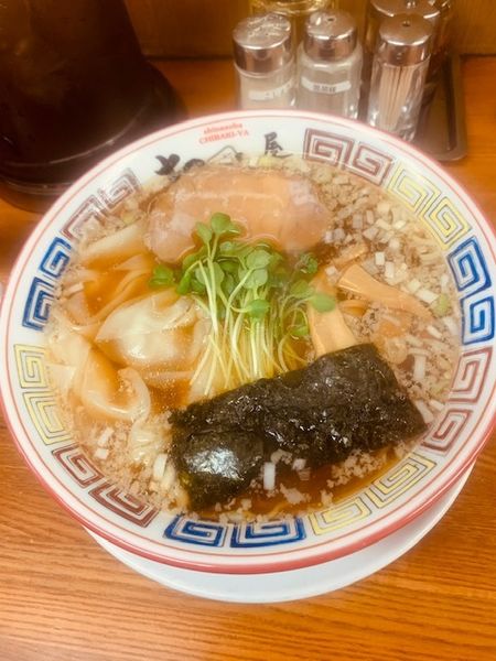 「ワンタンそば（醤油） 950円」@ちばき屋 葛西店の写真