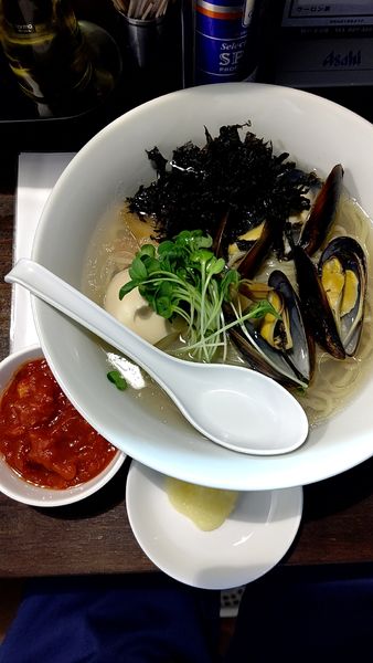 「岩海苔とムール貝の塩そば　800円」@麺や まる喜の写真