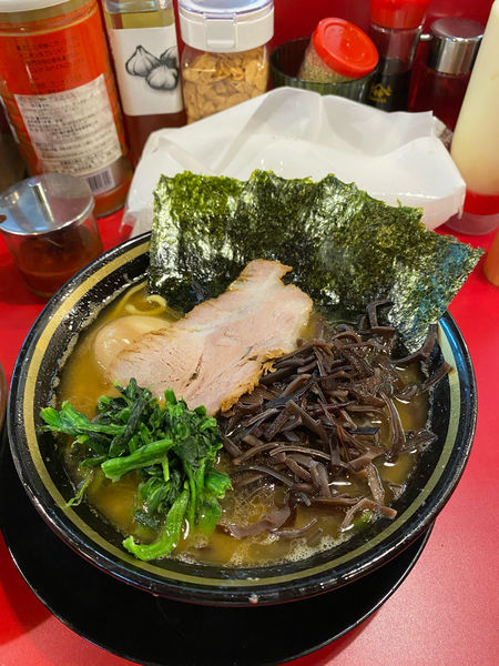 「ラーメン＋キクラゲ」@家系ラーメン 王道 神道家の写真