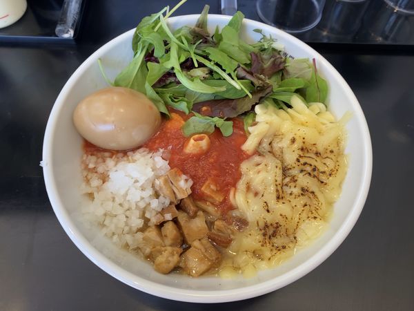 「イタリアンシートマト」@まぜそば専門 龍虎の麺の写真