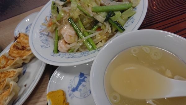 「かた焼きそば」@ぎょうざの満洲 霞ヶ関駅店の写真