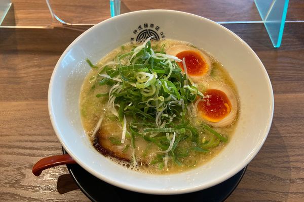 「神虎（味玉＋ねぎ）」@麺’s room 神虎 肥後橋店の写真