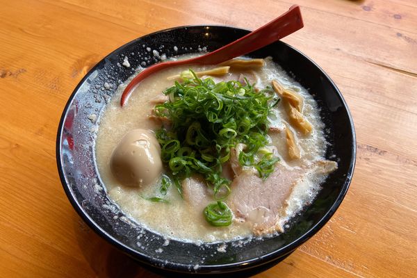 「こってりラーメン（味たまご）」@銀麺の写真
