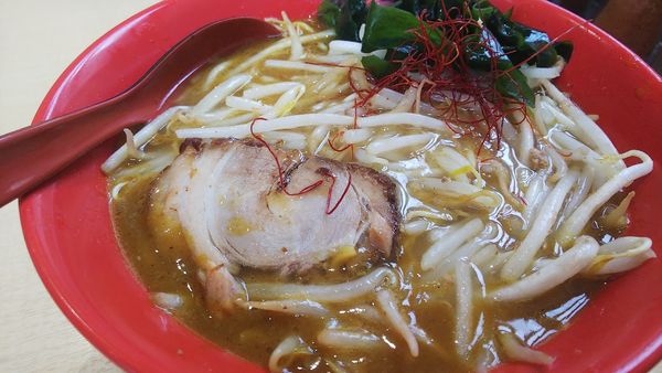 「室蘭カレーラーメン」@北海道らーめん 麺処うたり 相模大野駅前店の写真