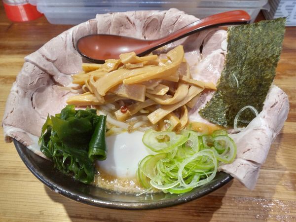 「味噌メンマチャーシューメン（太麺）+替え玉（細麺）」@ラーメンショップ  とんちゃん 藤原店の写真