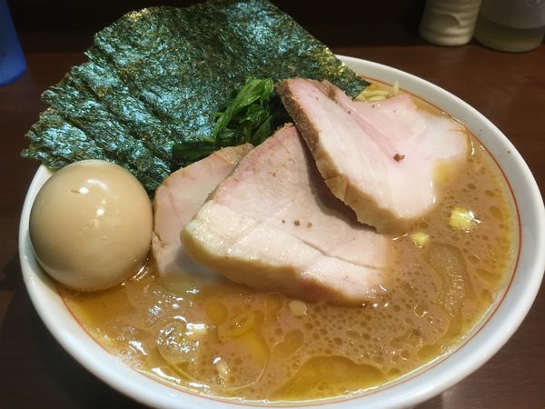 「特製らーめん中盛り（もも）」@らーめん飛粋の写真