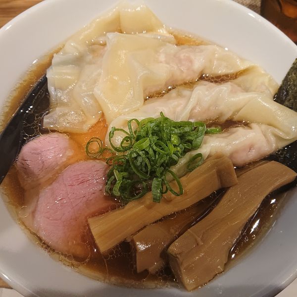 「雲呑麵850円無料大盛」@麺屋33の写真
