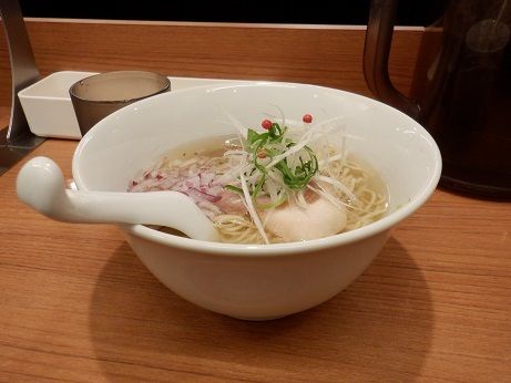 「塩らぁめん」@らぁ麺 時は麺なりの写真