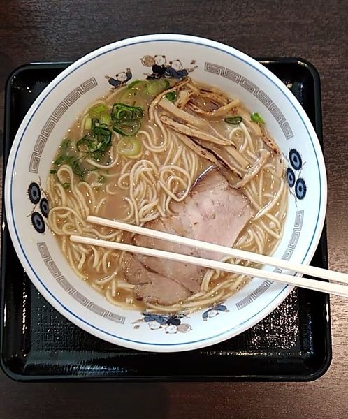 「博多らーめん」@赤のれん東京の写真