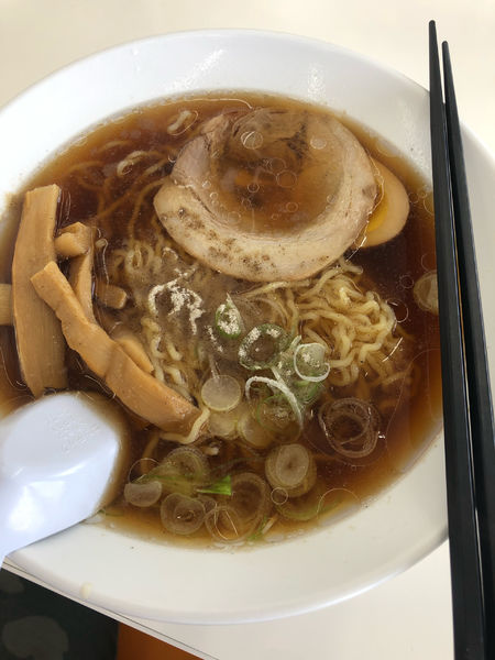 「醤油ラーメン」@らーめん麺処 ベイシアスーパーセンター青梅インター店の写真