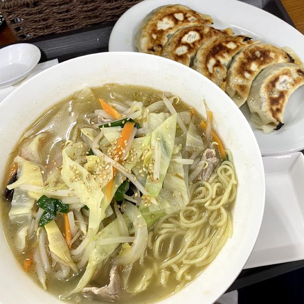 「タンメン＋焼き餃子」@中華食堂 古磯の写真