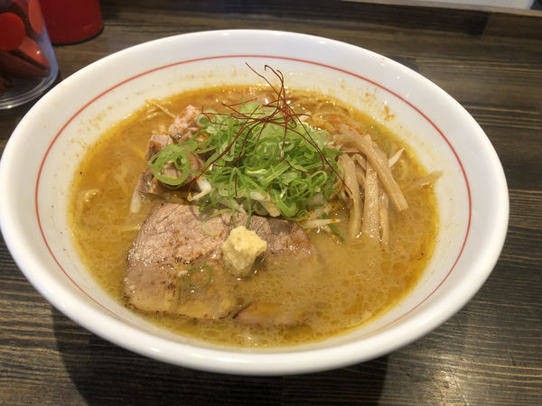 「特製味噌カレーラーメン」@麺屋 朱雀の写真