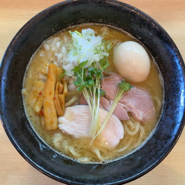 「濃厚魚介鶏そば780円+味玉」@つけ麺 いな月の写真