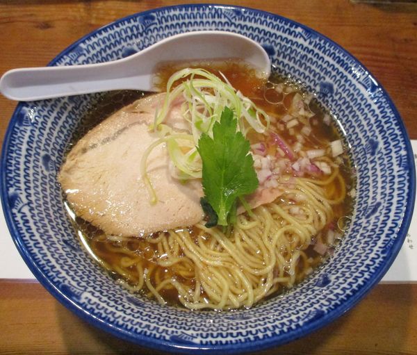「醤油らぁ麺　800円」@貝出汁らぁ麺 麺屋おお庭の写真