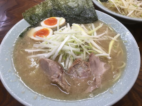 「特製ラーメン（太麺 硬め）」@ラーメンショップ 牛久結束店の写真