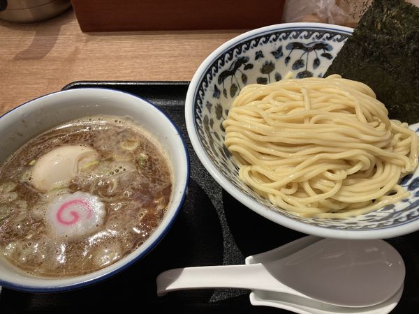 「濃厚煮干しつけそば＋味玉」@中華そば 勝本の写真