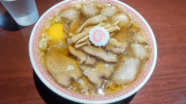 「チャーシュー麺1100円、生玉子50円」@中華そば えもとの写真