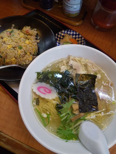 「【ランチサービス】鶏塩ラーメン・半チャーハン790円」@彩玉軒の写真