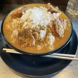 濃厚味噌タンメン揚げチャー並