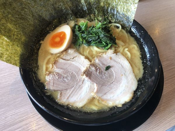 「特ラーメン　醤油」@横浜家系ラーメン 太田商店の写真