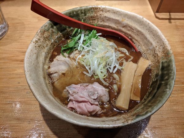 「やきあご塩ラーメン820円　小ライス100円」@焼きあご塩らー麺 たかはし 新宿本店の写真