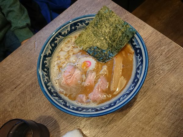 「ラーメン 720円」@麺屋 しゅはりの写真