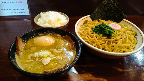 「濃厚煮干しつけめん+大盛り+全部乗せ+替玉+ライスW」@らーめん 五ノ神精肉店 煮干し編の写真