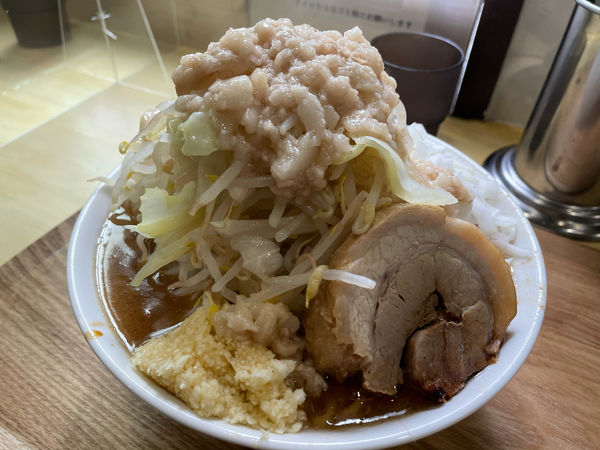 「ラーメン麺少なめヤサイニンニクアブラタマネギ」@らーめん おうかの写真