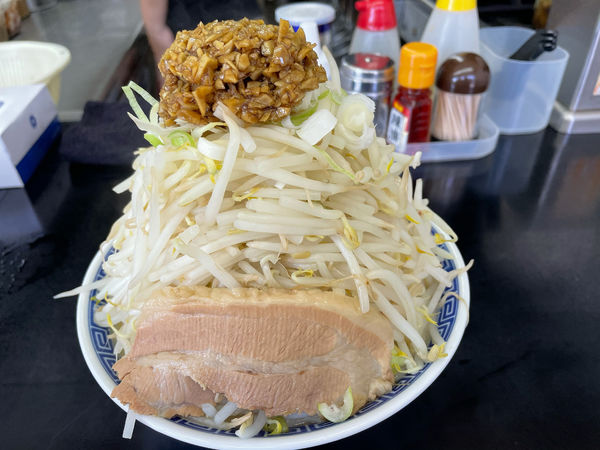 「ラーメンヤサイマシニンニクマシアブラマシ」@東葛MARUKAKU 南柏店の写真